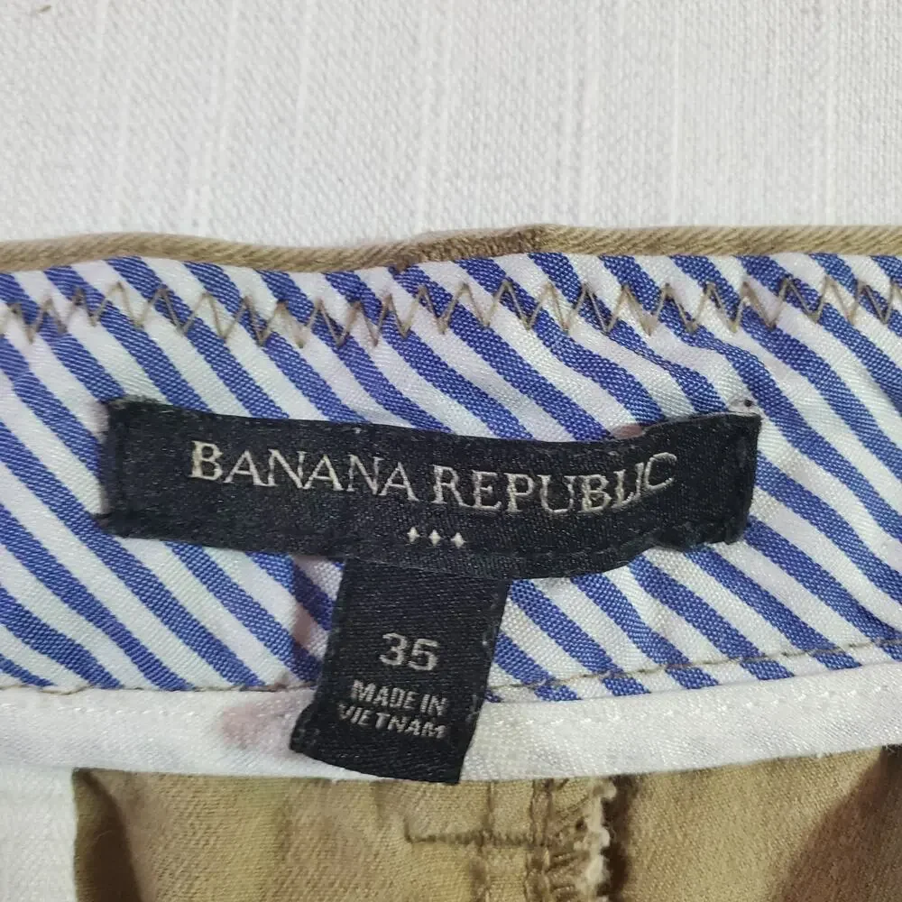 Banana Republic Mens Size 35 Khaki Chino Shorts Beige Tan Flat Front Stretch